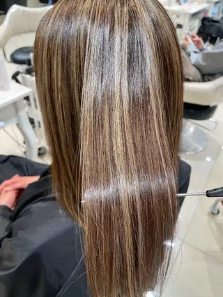 ロング レイヤー×ハイライト 🌷RINA🌷のヘアスタイル