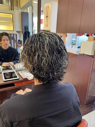ショート カラー パーマ メンズ AROH men's cut&men's perm 船橋店所属・🧊メンズ特化🧊 高木航希のヘアスタイル