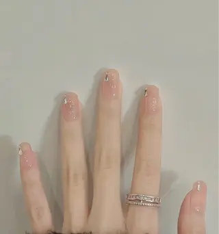 ネイル 高木 維麗絲のネイルデザイン