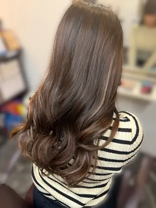 ロング 24twenty four所属・24 twentyfourのヘアスタイル