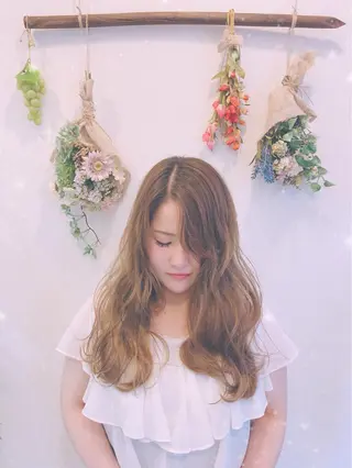 ロング ヘアアレンジ 西 めぐみのヘアスタイル