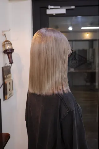 ミディアム ハイトーンカラー ⭐️NAZUNAのヘアスタイル