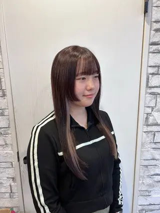 ロング カラー 廣瀬 美月のヘアスタイル