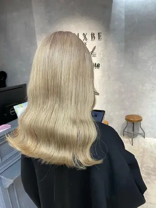 ロング Cielro【 シェイロ 】所属・Cielro/ダブル カラー/西田咲希のヘアスタイル