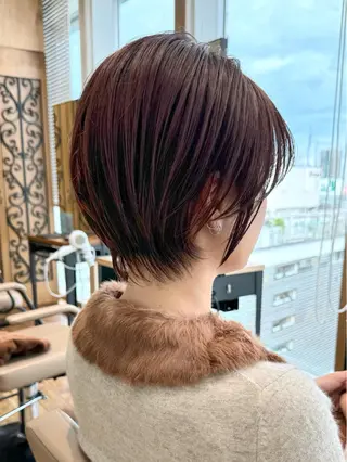 ショート カラー 💍新宿ショート 💍岩田莉奈のヘアスタイル