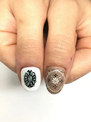 ネイル glow_ nailのネイルデザイン