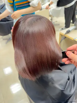 ミディアム カラー 🍀自然＆長持ち♪ 縮毛矯正の匠✨️のヘアスタイル