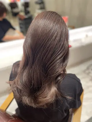 ロング カラー ウォーレントリコミ  ニューヨーク所属・西梅田直結🌹 若林梨音のヘアスタイル