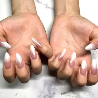 ネイル Chiara 長さ出し/パラジェルのネイルデザイン