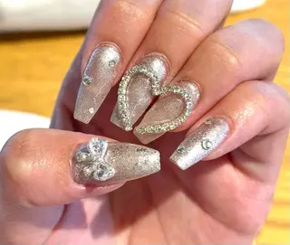 ネイル MIGHTY COLORのネイルデザイン