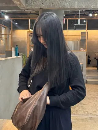 ロング 茜璃/ブリーチカラー /レイヤーカットのヘアスタイル