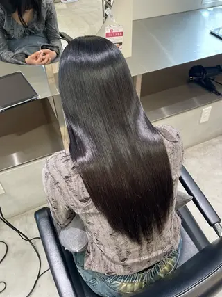 セミロング elena byartefice所属・安達 萌花のヘアスタイル