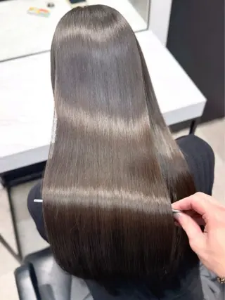 セミロング 美髪改善ストレート/ 植村友哉のヘアスタイル