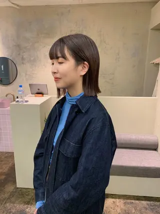 ミディアム カラー yupi🐈‍⬛ レイヤー/パーマのヘアスタイル