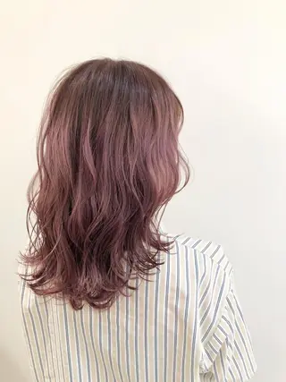 ミディアム due hair 京都駅前店 MILBON オージュア認定サロン【デューヘアー】所属・ハイトーンブリーチ 土坂 由志【京都】のヘアスタイル