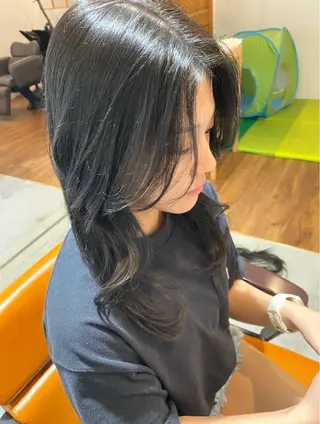 ロング 関谷 のぞみのヘアスタイル