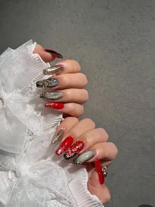 ネイル I-nailロング /ワンホン/キラキラのネイルデザイン