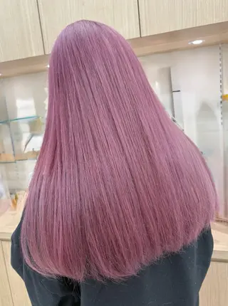 ロング カラー NaVIユウジ ブリーチカラーのヘアスタイル