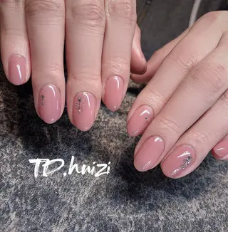 ミディアム めぐみのネイルサロン 惠のネイルデザイン