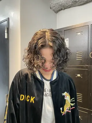 ショート パーマ Ameri 新宿所属・新宿/透明感カラー/ 髪質改善/桜良のヘアスタイル