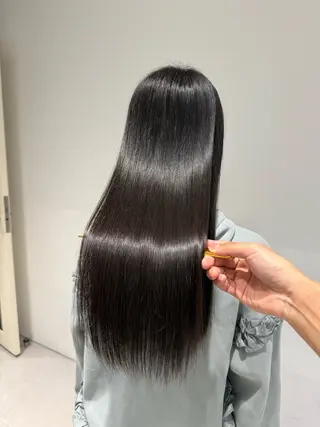ロング SALOWIN心斎橋Suite店所属・洗っても取れない 髪質改善|OJIROのヘアスタイル