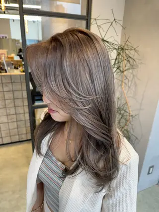 セミロング カラー 透明感カラー✨艶髪 制作🌱山根あゆみのヘアスタイル