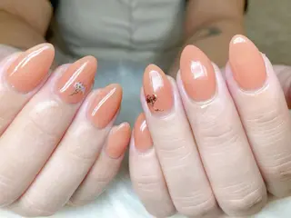 ネイル ECLAT エクラ所属・寺山 千鶴のネイルデザイン