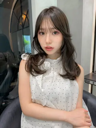 セミロング カラー Lond enikaのヘアスタイル