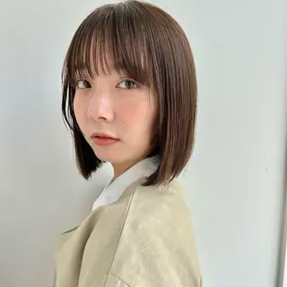 ショート カラー あやめ【顔まわり/レ イヤー/柔らかカラ】のヘアスタイル