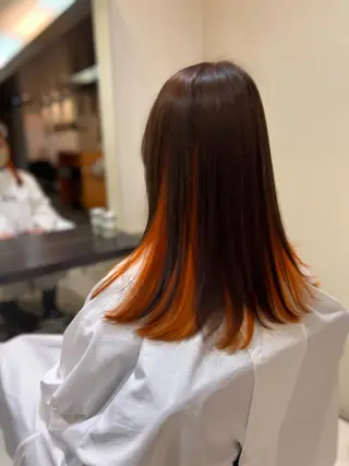 カラー AIconic nagoya所属・縮毛矯正/ レイヤー/ミディアムのヘアスタイル