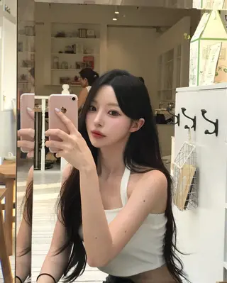 ロング カラー 韓国風暗髪ヘア🤍 🫧MIREIのヘアスタイル