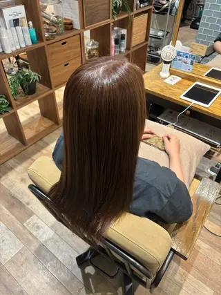 カラー 澤入 鈴のヘアスタイル