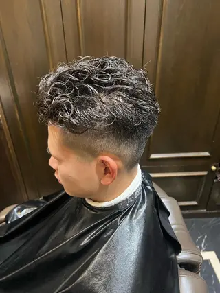 ショート パーマ メンズ 圓子 快のヘアスタイル