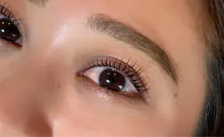 マツエク・マツパ from nail所属・フロムネイル airiの眉毛・アイブロウイメージ