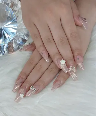 ネイル LoaChaton kaeのネイルデザイン