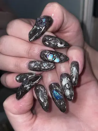 ネイル NES NAIL所属・さゆり￤推しキャラ ￤ロングネイル🩷のネイルデザイン