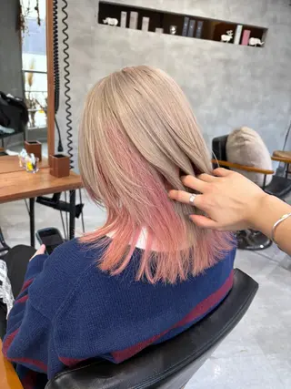 ミディアム すぎもと さき⚡️ レイヤー･*パーマのヘアスタイル