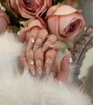 ネイル Lina nail所属・Lunaa 池袋のネイルデザイン