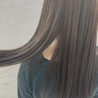 ロング カラー 安田 柚月のヘアスタイル