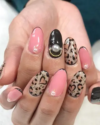 ネイル 東 千夏のネイルデザイン