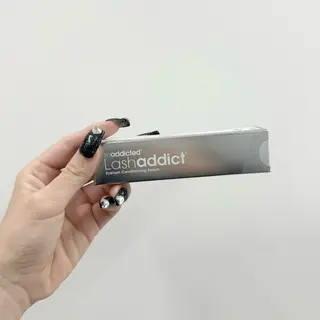 マツエク・マツパ NANAMI🖤 ‎のマツエク・マツパデザイン