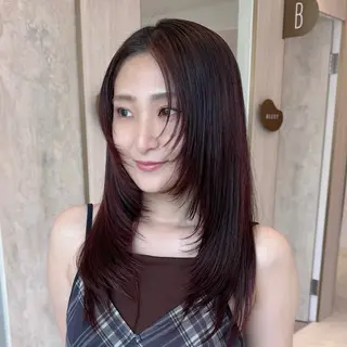 セミロング foto所属・𝐁𝐋𝐔𝐄𝐓 /カット特化/新宿のヘアスタイル