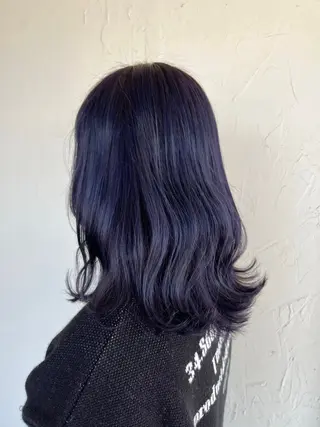 ミディアム カラー 小見山 琴衣のヘアスタイル