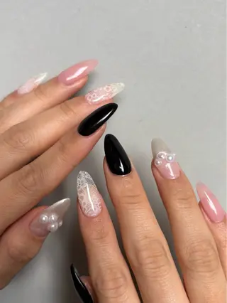 ネイル Manon Tomiのネイルデザイン