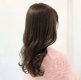 セミロング カラー ヘアアレンジ マツエク・マツパ まろやかベージュ／ 大上なおみのヘアスタイル