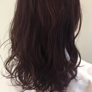 セミロング カラー 似合わせ.ﾍｱｾｯﾄ 得意🌹井上美沙のヘアスタイル