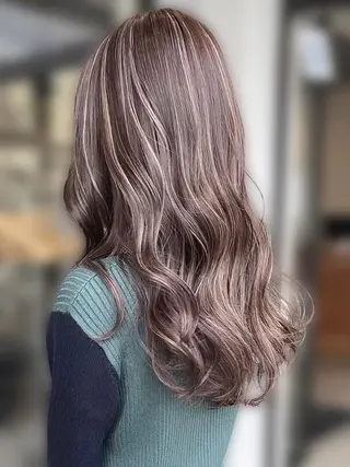 ロング 有村 涼のヘアスタイル