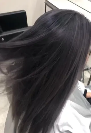 ミディアム カラー 艶ハイトーンブリーチ 🌈小林侑雅のヘアスタイル