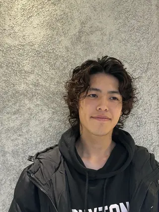 パーマ メンズ 椎葉 祐也のヘアスタイル
