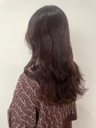 セミロング カラー 三浦 瑠璃のヘアスタイル